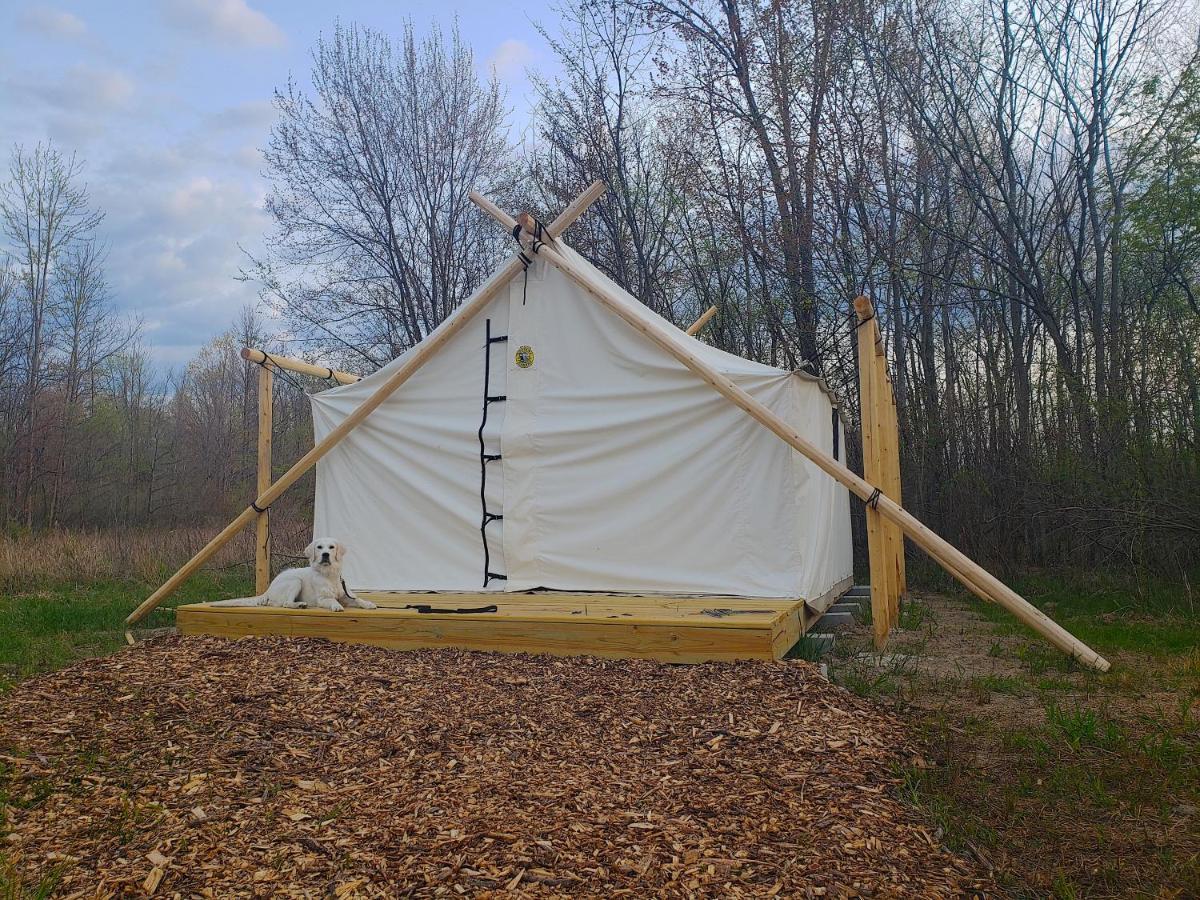 Отель Off Map Glamping Саут-Хейвен Экстерьер фото